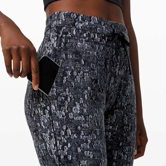 🔥SOLD🔥Lululemon Ready to Rulu Jogger 29" - Picture 5 of 12